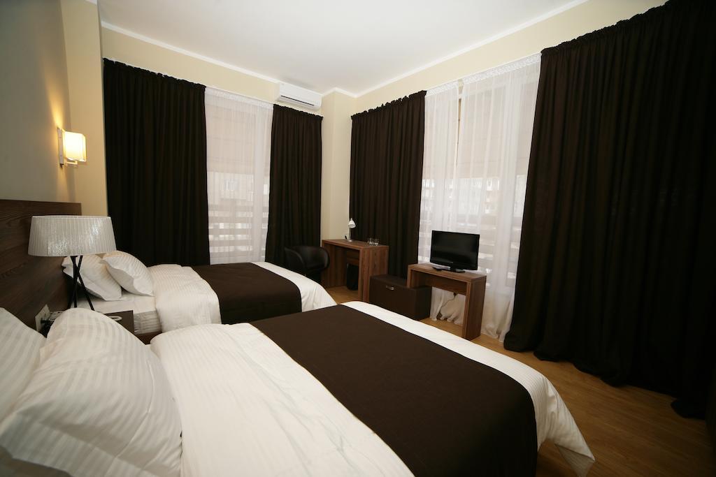 Basilon Hotel Tbiliszi Szoba fotó