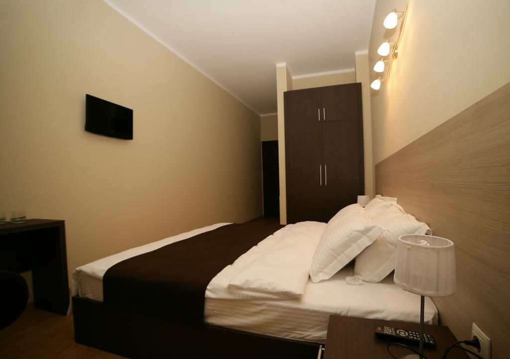 Basilon Hotel Tbiliszi Szoba fotó